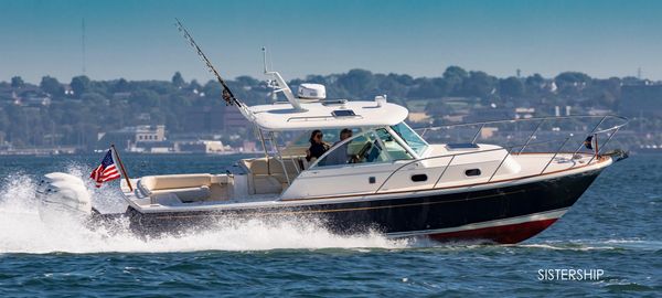 Hunt Yachts Surfhunter 32 image