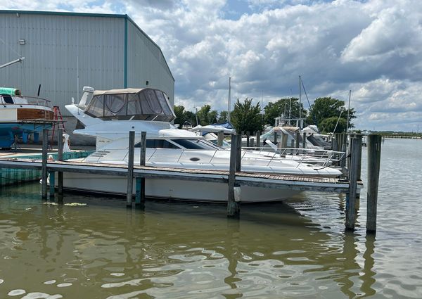 Sea Ray 400 Sedan Bridge image