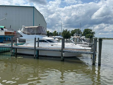 Sea-ray 400-SEDAN-BRIDGE image