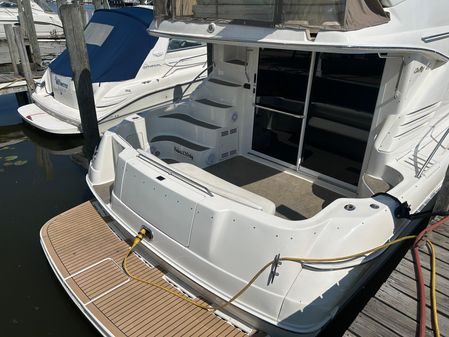 Sea Ray 400 Sedan Bridge image