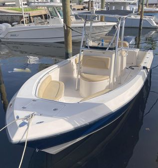 Cobia 256 Center Console image