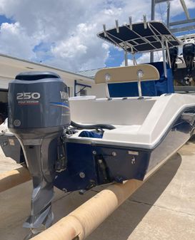 Cobia 256 Center Console image