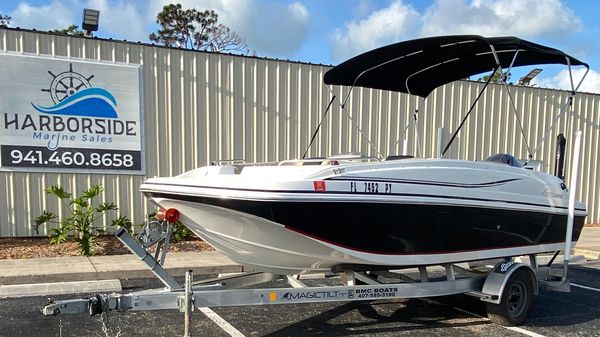 Hurricane SunDeck Sport 188 OB 