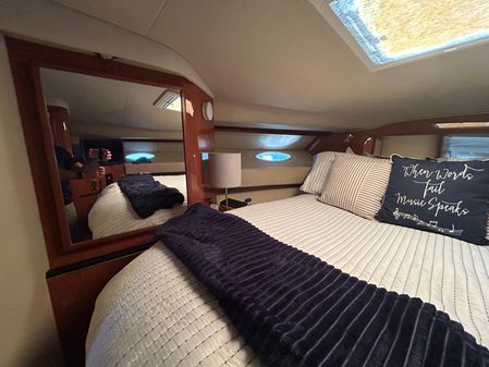 Sea Ray Sundancer 400 image