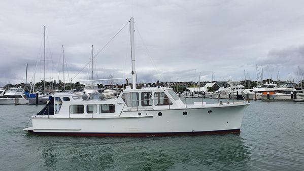 Custom 39-KAURI-BRIDGEDECKER image