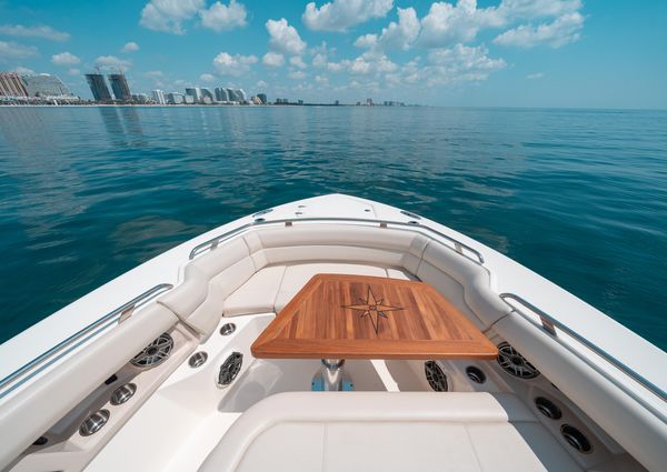 Boston Whaler 350 Realm image