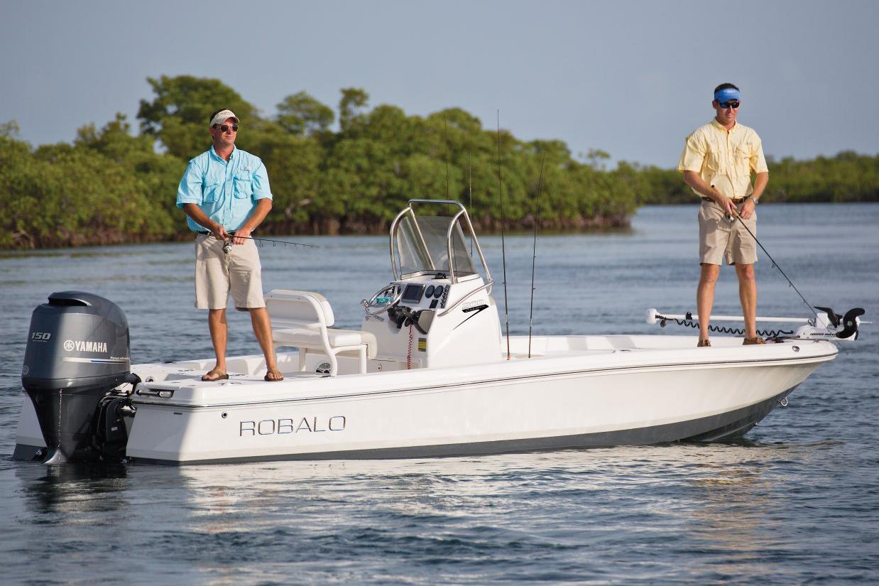 2019 Robalo 206 cayman