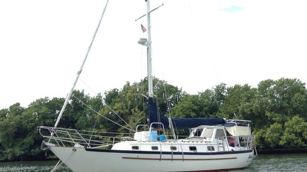 Pacific Seacraft 37