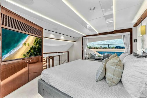 Sunseeker 95 Yacht image