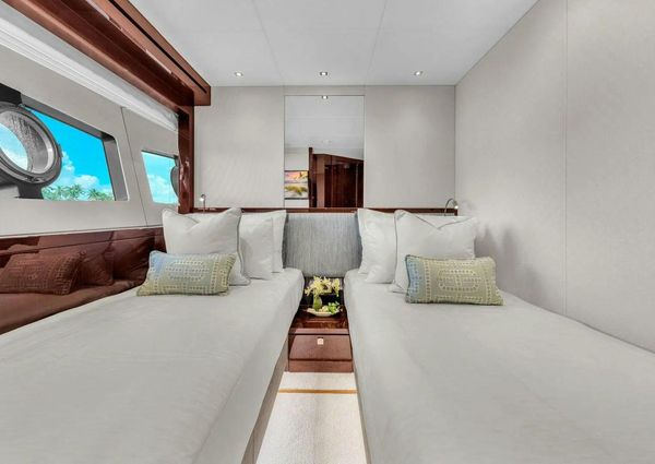 Sunseeker 95 Yacht image