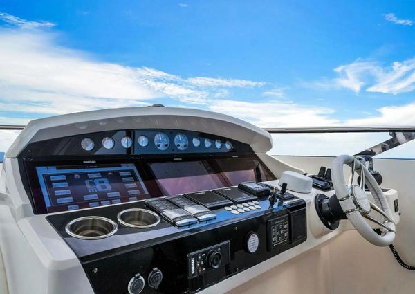 Sunseeker 95 Yacht image