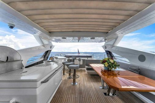 Sunseeker 95 Yacht image