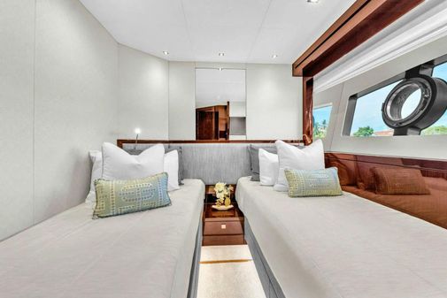 Sunseeker 95 Yacht image