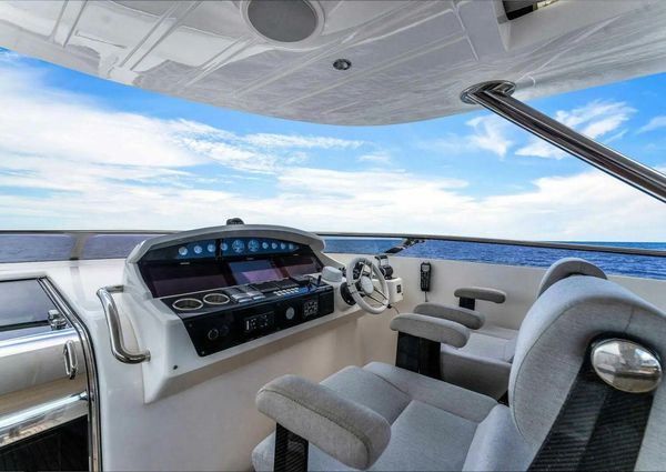 Sunseeker 95 Yacht image