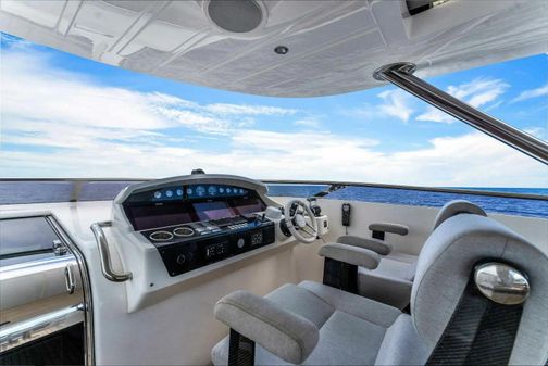 Sunseeker 95 Yacht image