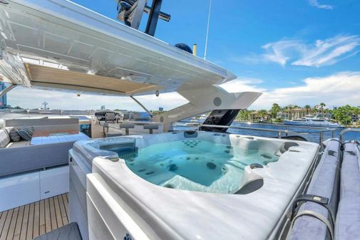 Sunseeker 95 Yacht image