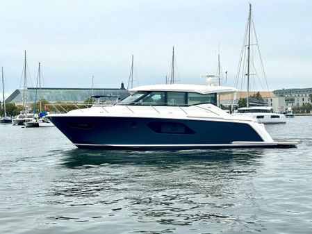 Tiara Yachts 49 COUPE image