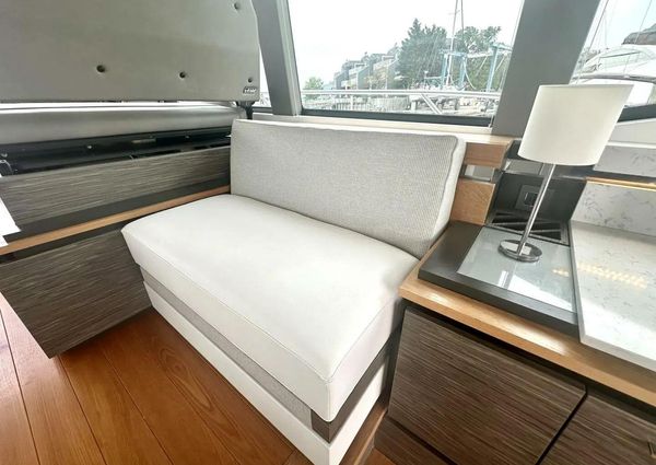 Tiara Yachts 49 COUPE image