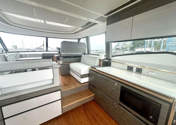 Tiara Yachts 49 COUPE image