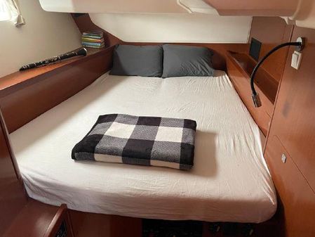 Beneteau Oceanis 45 image