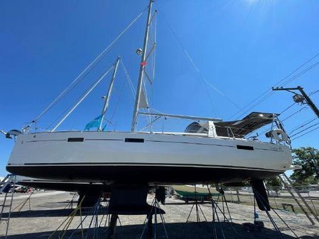 Beneteau Oceanis 45 image