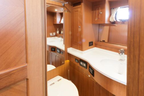 North Pacific 45 Pilothouse image