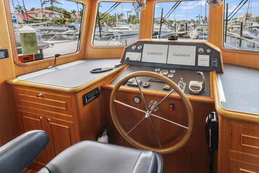 North Pacific 45 Pilothouse image