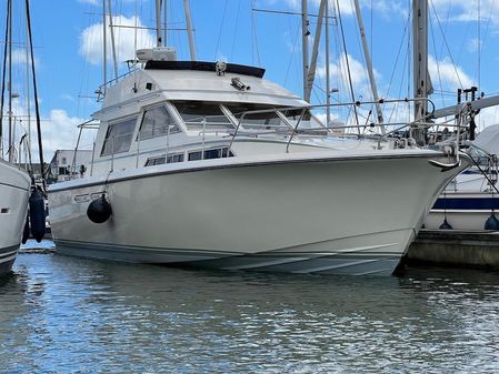 Princess Yachts 38 Flybridge image