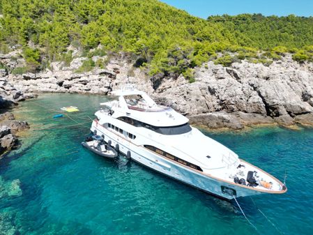 Benetti Classic 115 image