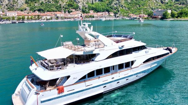 Benetti Classic 115 