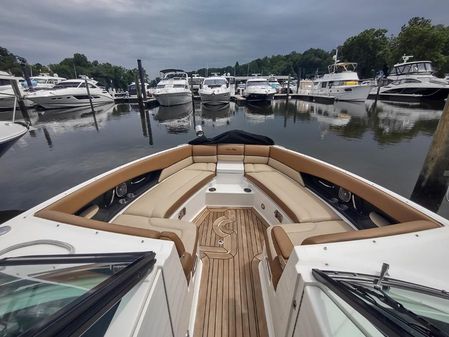 Sea Ray 350 SLX image