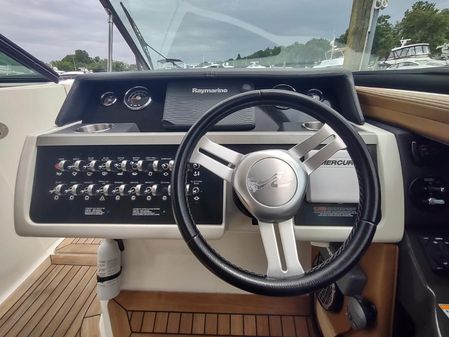 Sea Ray 350 SLX image