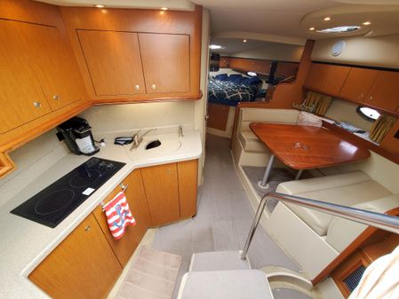 Cruisers Yachts 340 Express image