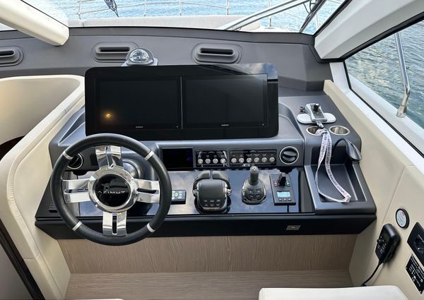 Azimut 53-FLY image