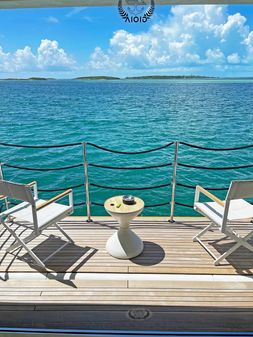 Custom Line Navetta 33 image