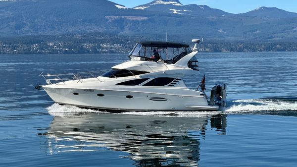 Silverton 38 Sport Bridge