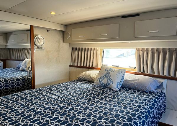 Carver 440-AFT-CABIN-MOTOR-YACHT image