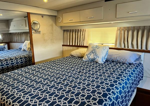 Carver 440-AFT-CABIN-MOTOR-YACHT image