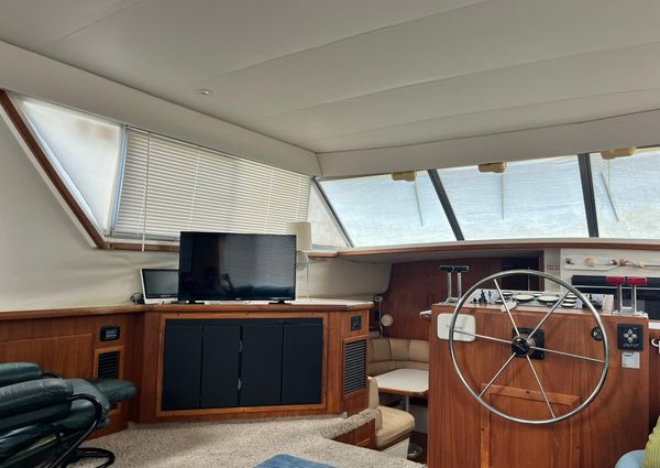 Carver 440-AFT-CABIN-MOTOR-YACHT image