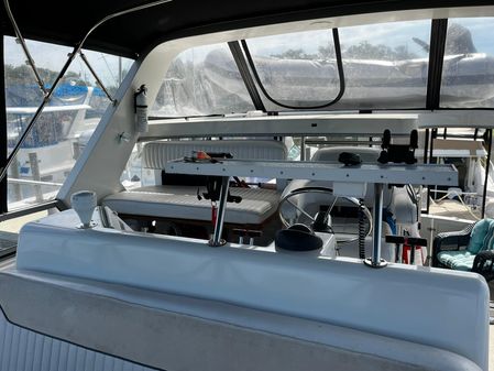 Carver 440 Aft Cabin Motor Yacht image