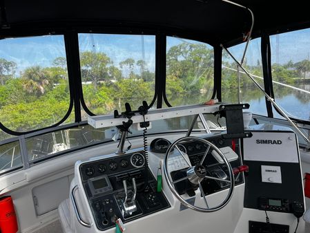 Carver 440 Aft Cabin Motor Yacht image