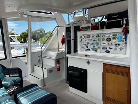 Carver 440 Aft Cabin Motor Yacht image