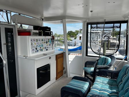 Carver 440-AFT-CABIN-MOTOR-YACHT image