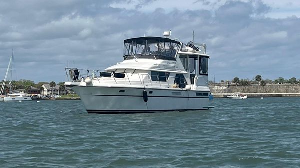 Carver 440 Aft Cabin Motor Yacht 