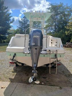 Robalo R222-CENTER-CONSOLE image