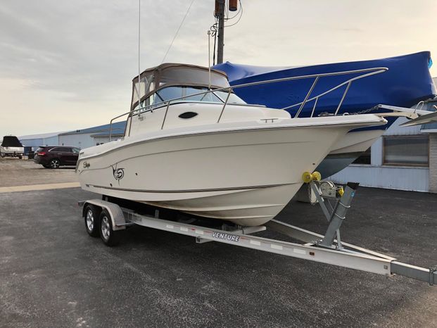 2009 Seaswirl Striper 2101 Walkaround I/O Port Clinton, Ohio - Happy Days