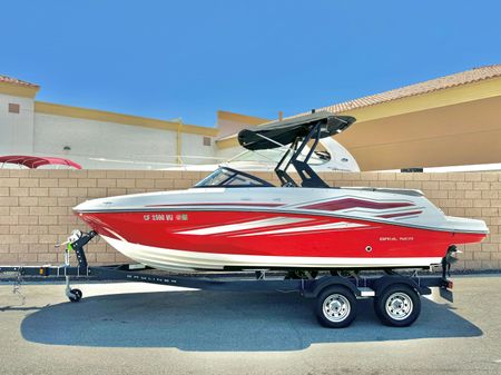 Bayliner VR5-BOWRIDER-I-O image