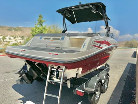 Bayliner VR5-BOWRIDER-I-O image