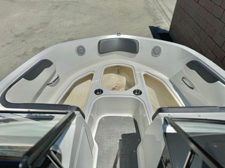 Bayliner VR5-BOWRIDER-I-O image