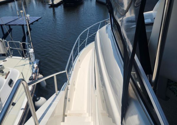 Silverton 453 Motor Yacht image